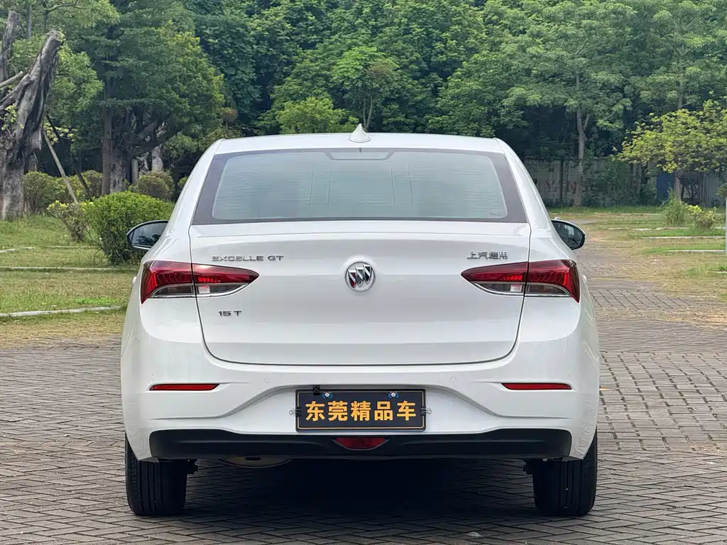 Buick Excelle — миниатюра 4