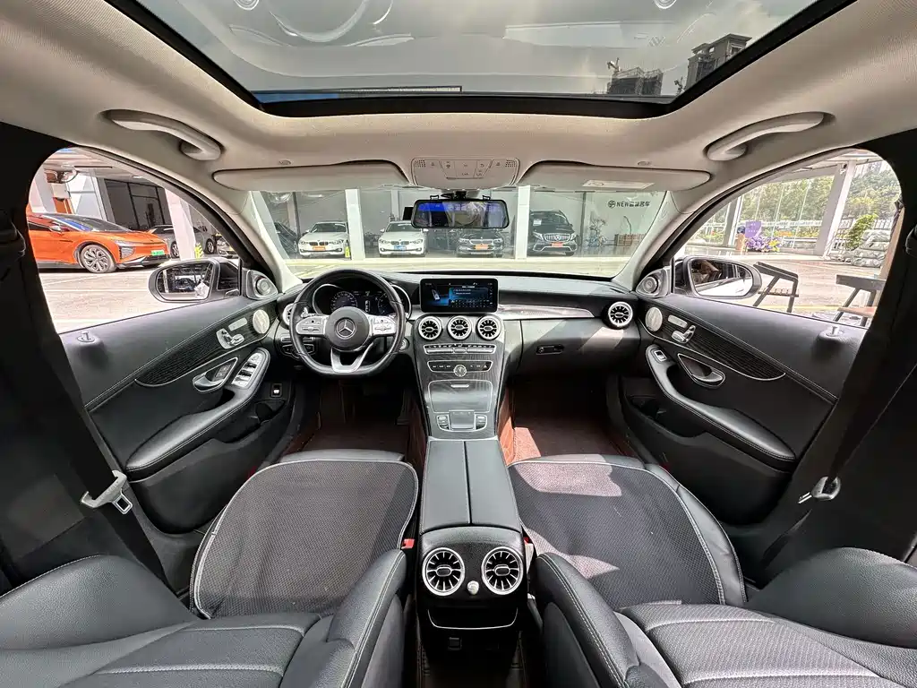 Mercedes-Benz C-Class — миниатюра 8