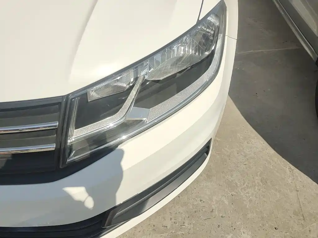 Volkswagen Santana — миниатюра 24