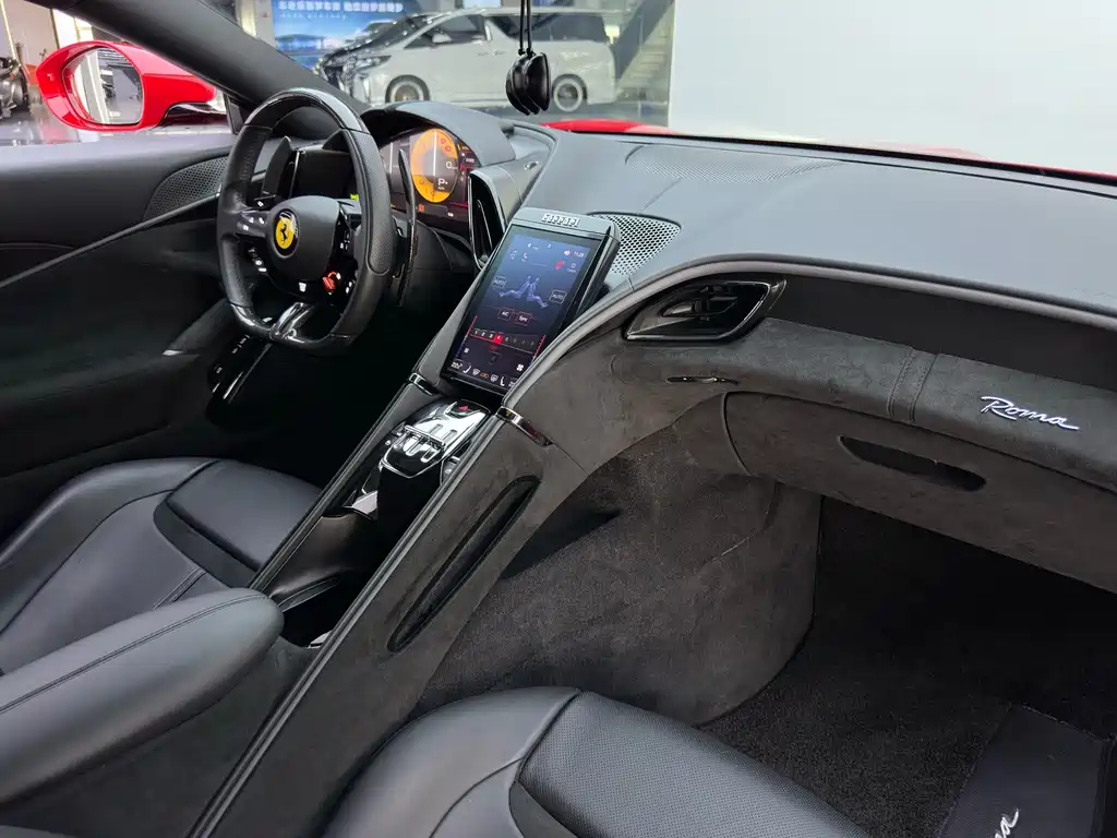 Ferrari Roma — миниатюра 14