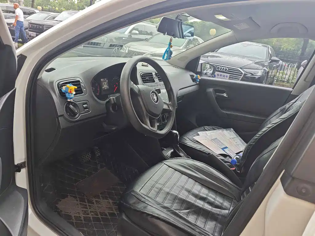 Volkswagen Polo — миниатюра 5