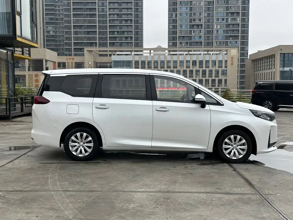 GAC Motor Trumpchi M6 — миниатюра 8
