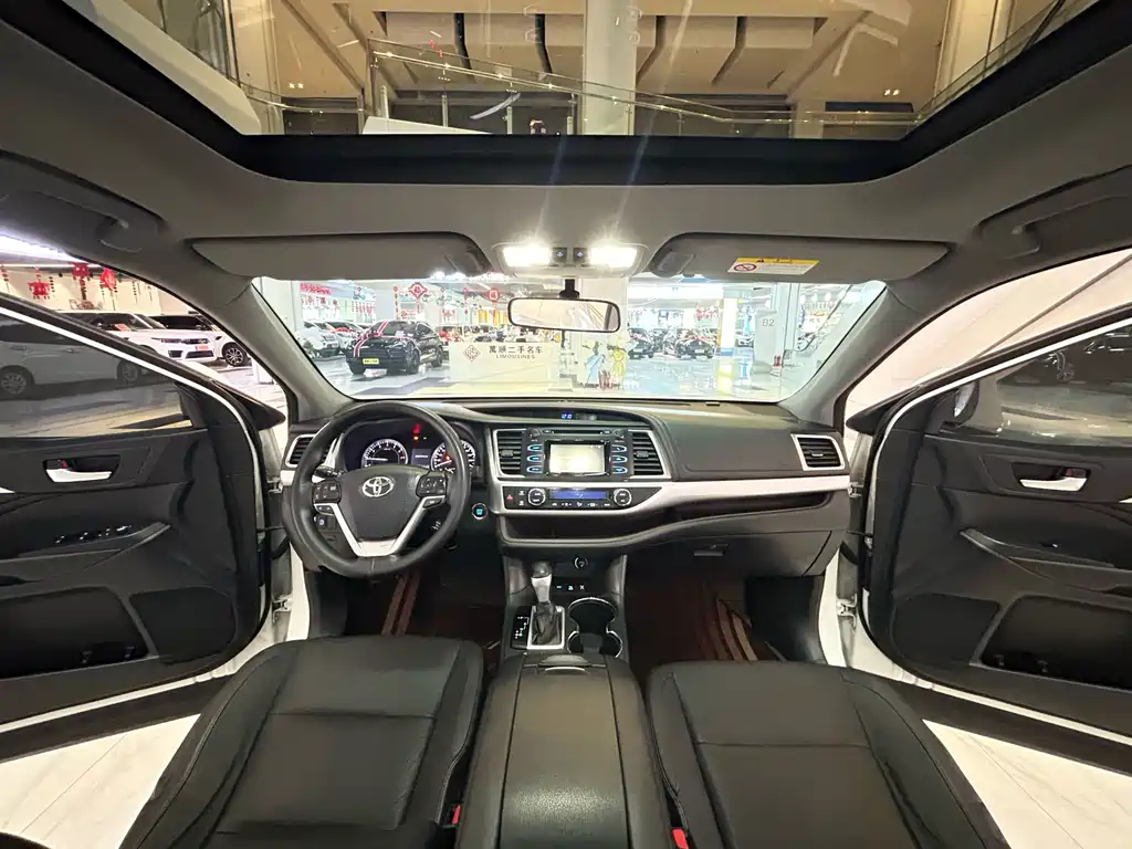 Toyota Highlander — миниатюра 5