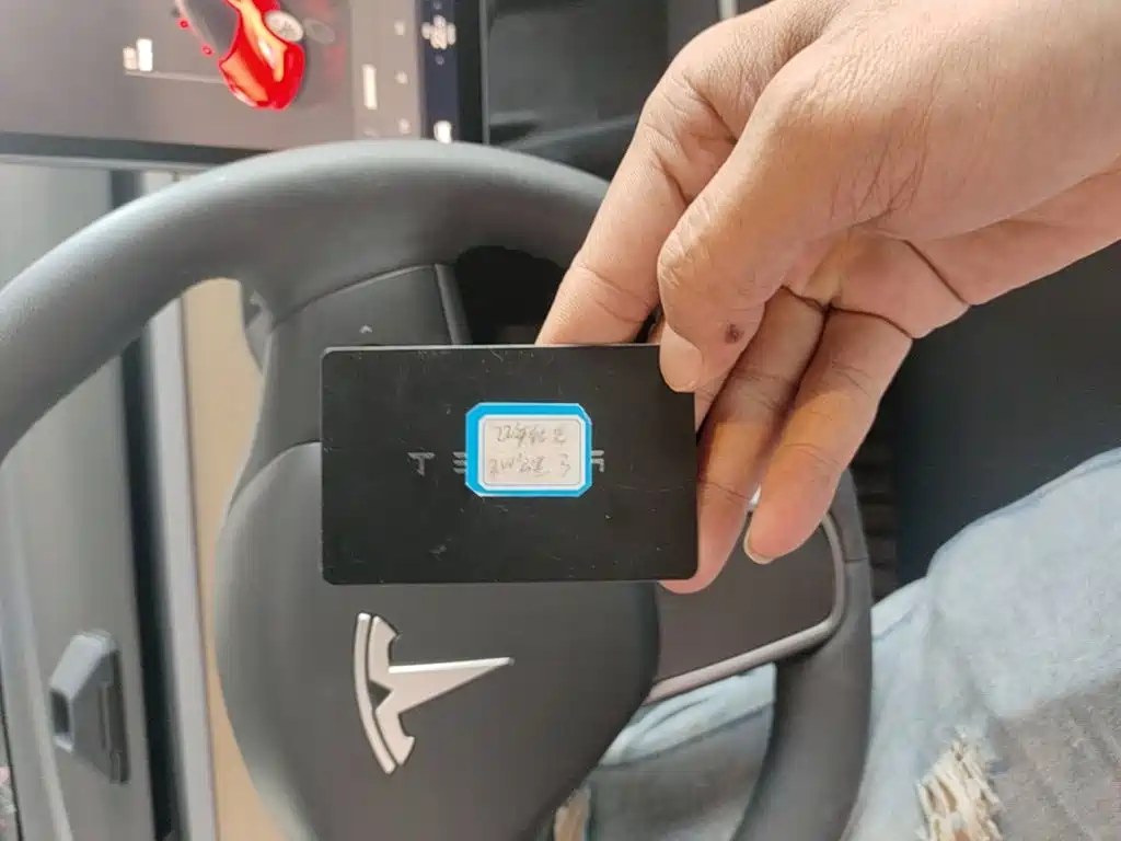 Tesla Model 3 — миниатюра 9