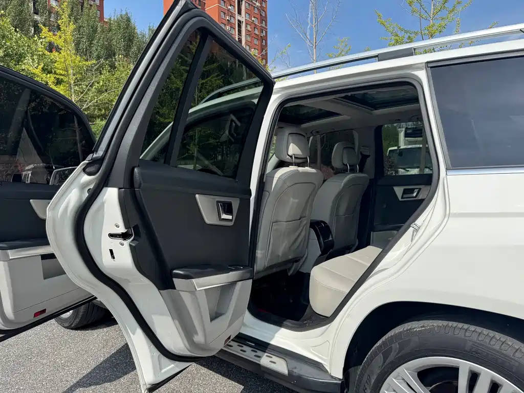 Mercedes-Benz GLK-Class — миниатюра 12