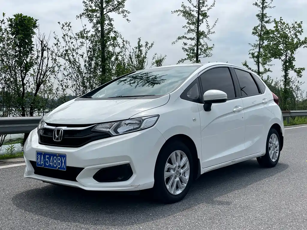 Купить Honda Fit