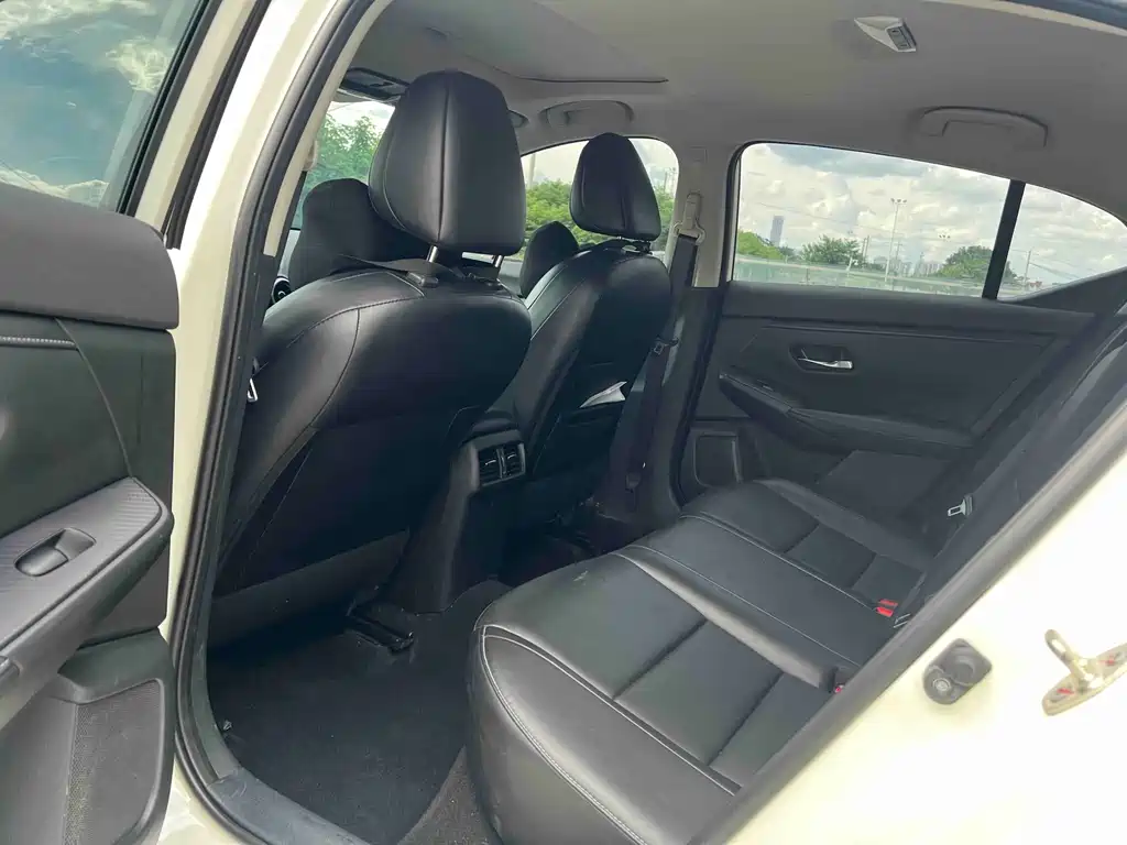 Nissan Sylphy — миниатюра 7