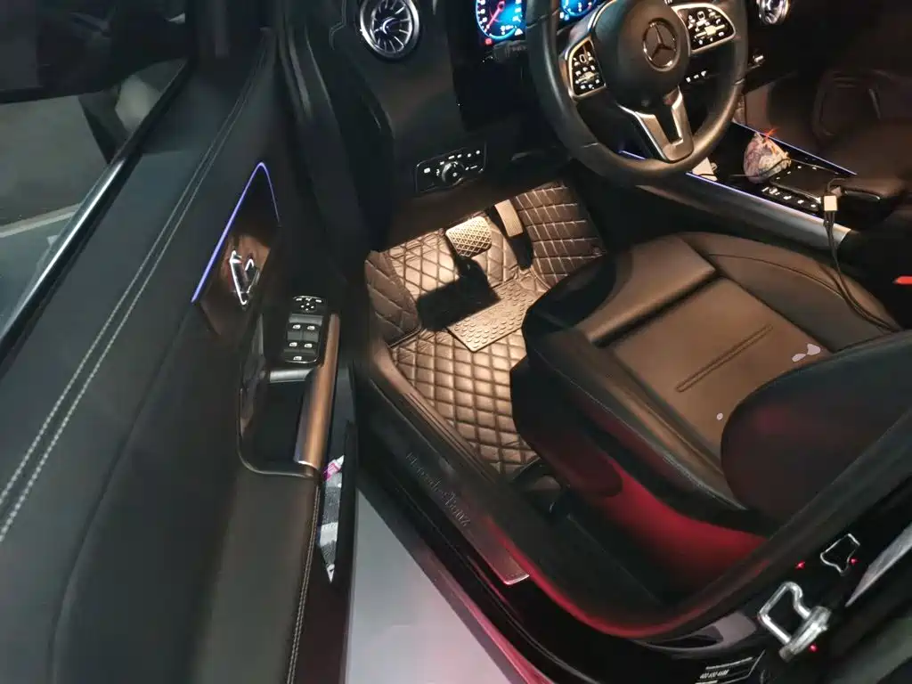Mercedes-Benz GLA — миниатюра 12