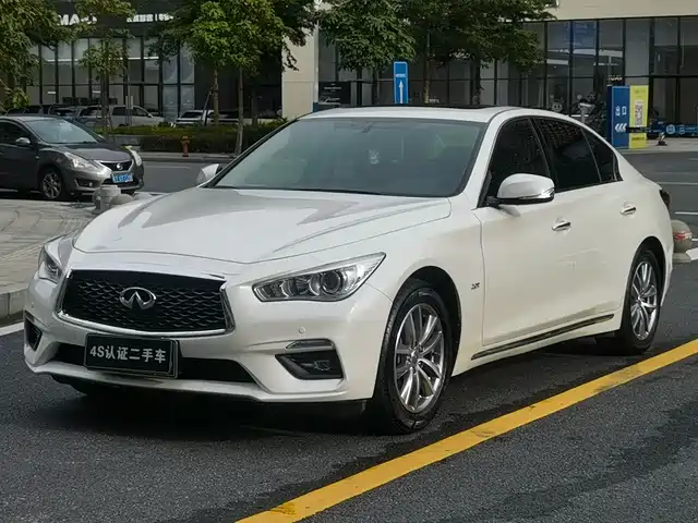 INFINITI  Q50L 2021