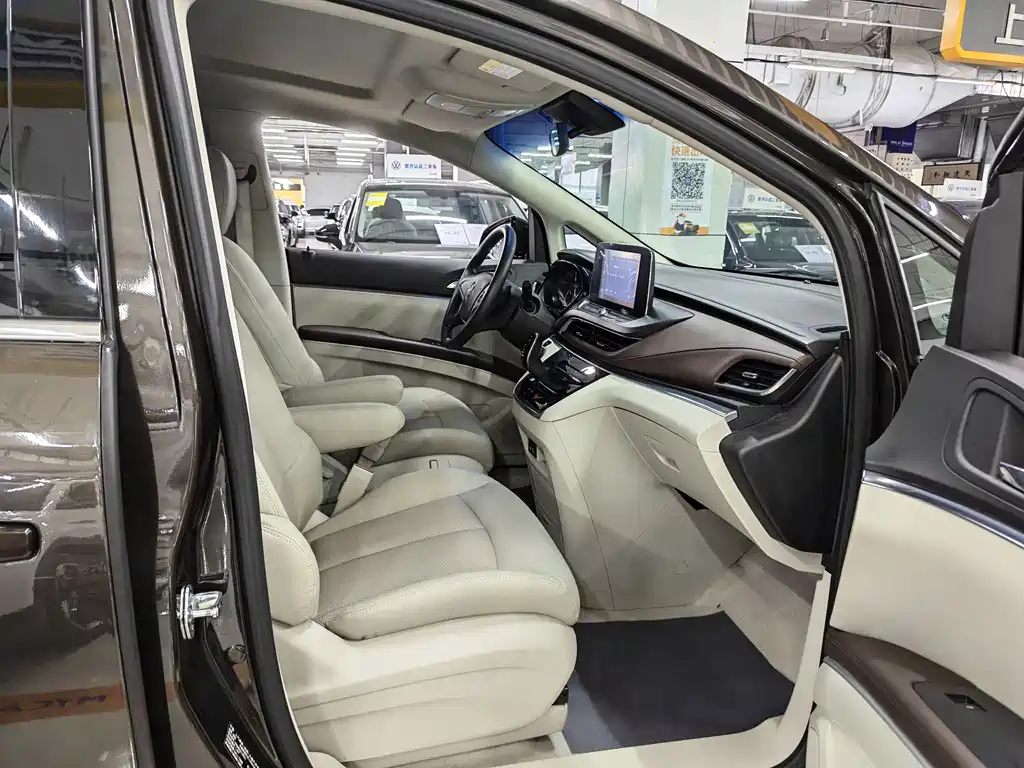 Buick GL8 2021 652T Comfort
