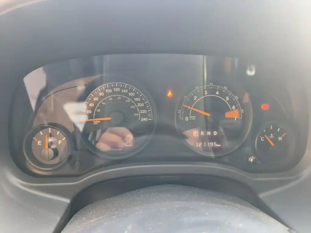 Jeep Compass (Import) — миниатюра 12