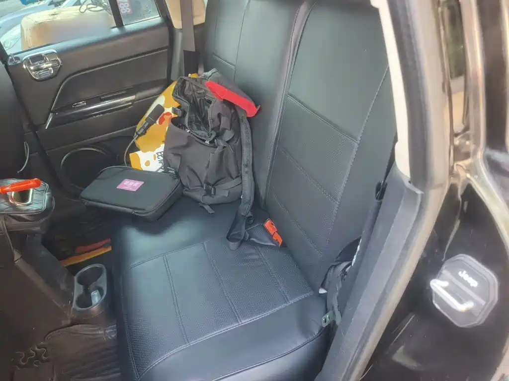 Jeep Compass (Import) — миниатюра 18