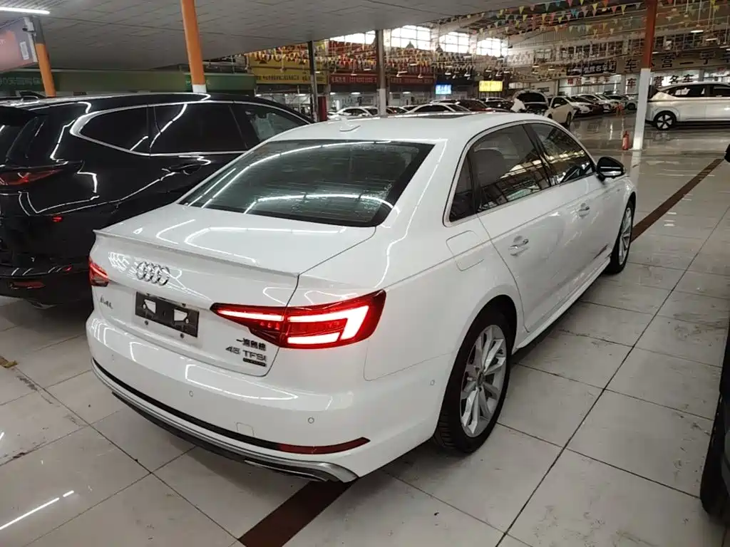 Audi A4L — миниатюра 7