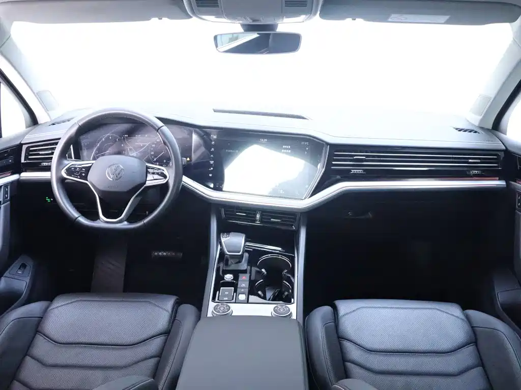 Volkswagen Touareg — миниатюра 13