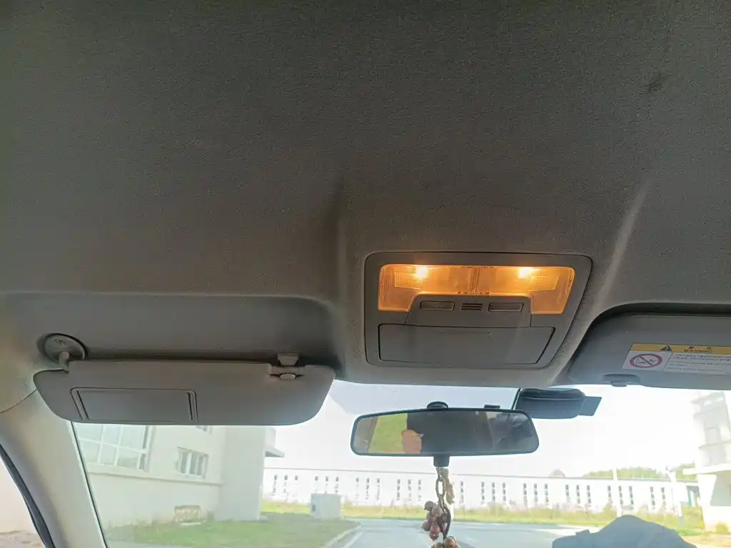 Toyota Corolla — миниатюра 14