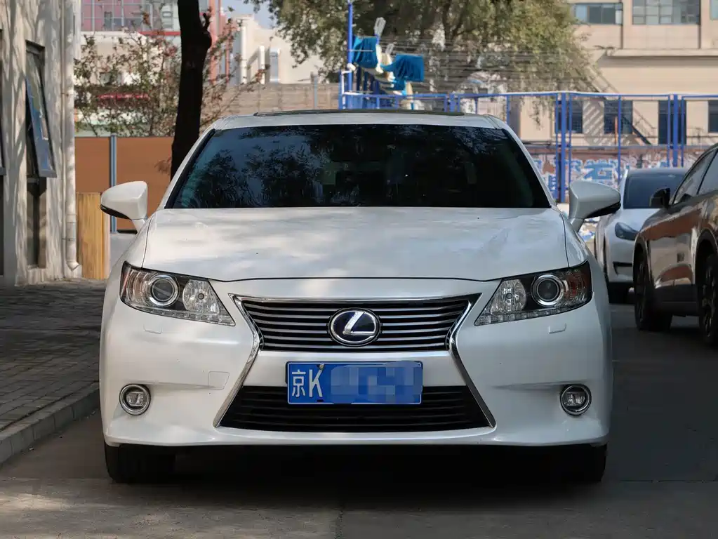Lexus ES — миниатюра 2