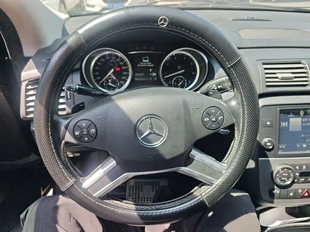Mercedes-Benz R-Class — миниатюра 14