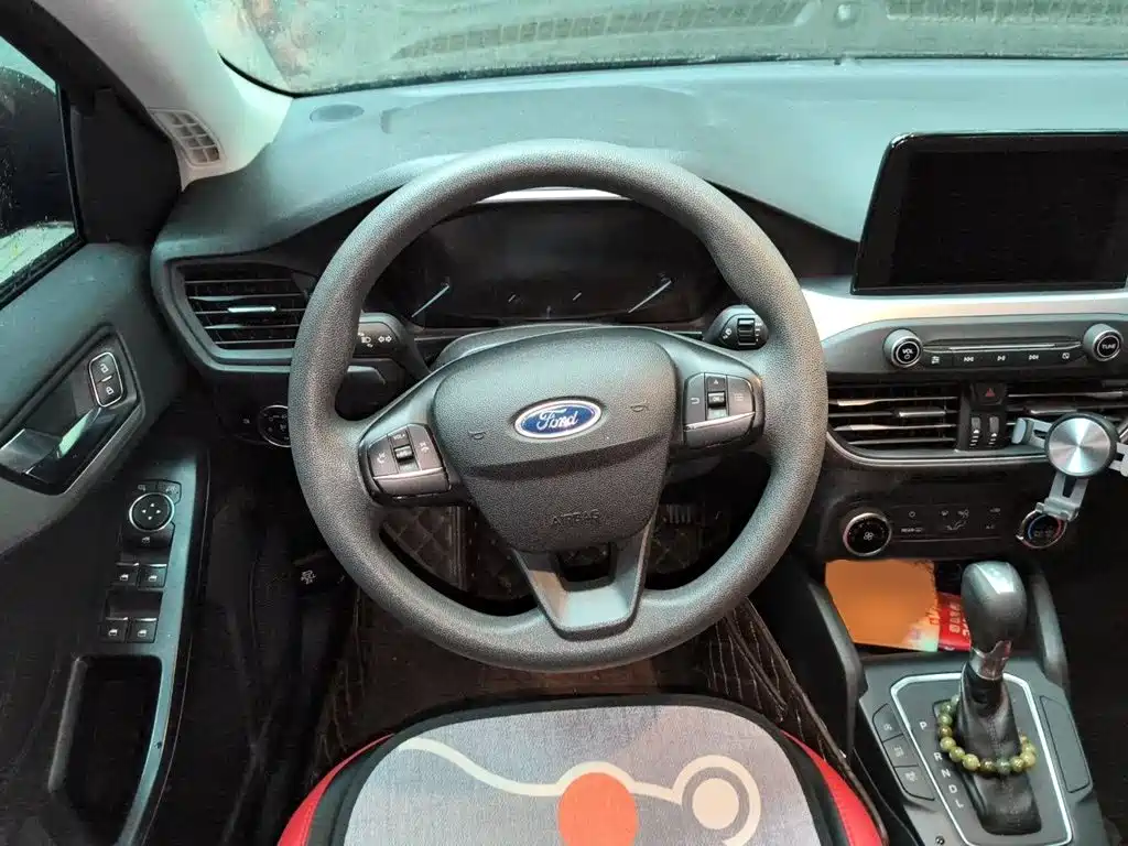 Ford Focus — миниатюра 3