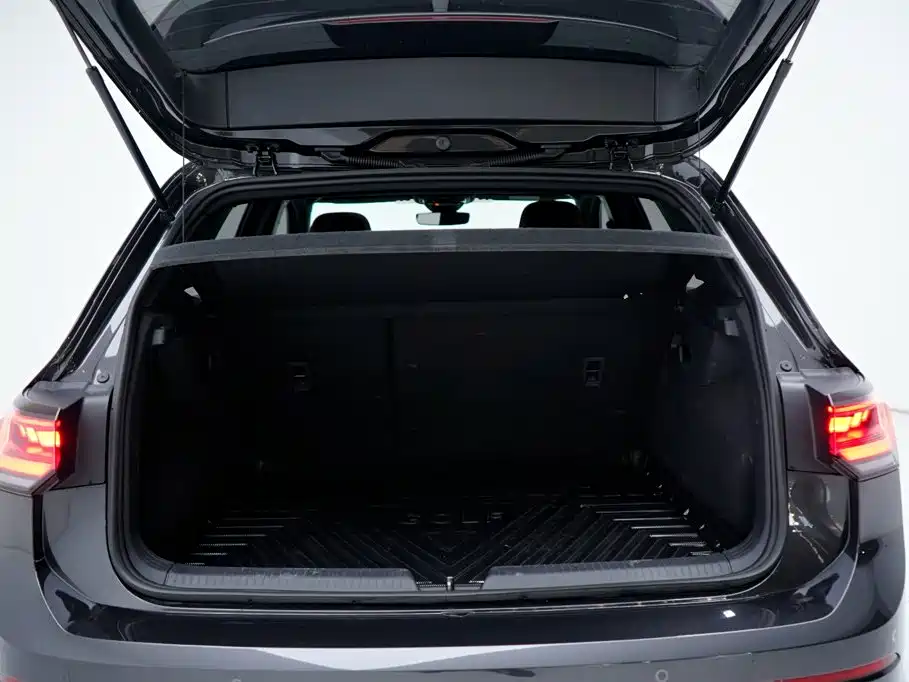 Volkswagen Golf GTI — миниатюра 8