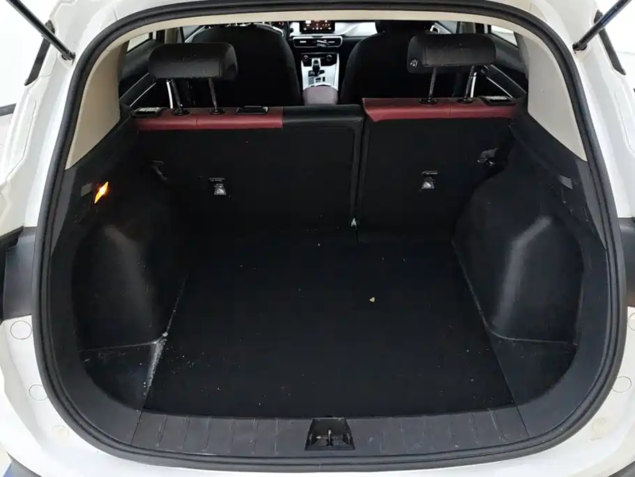 Geely Binyue — миниатюра 4