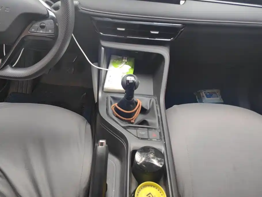 Roewe i5 — миниатюра 16