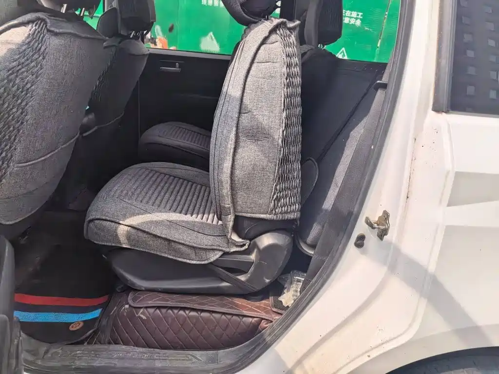 Wuling Hongguang PLUS — миниатюра 15