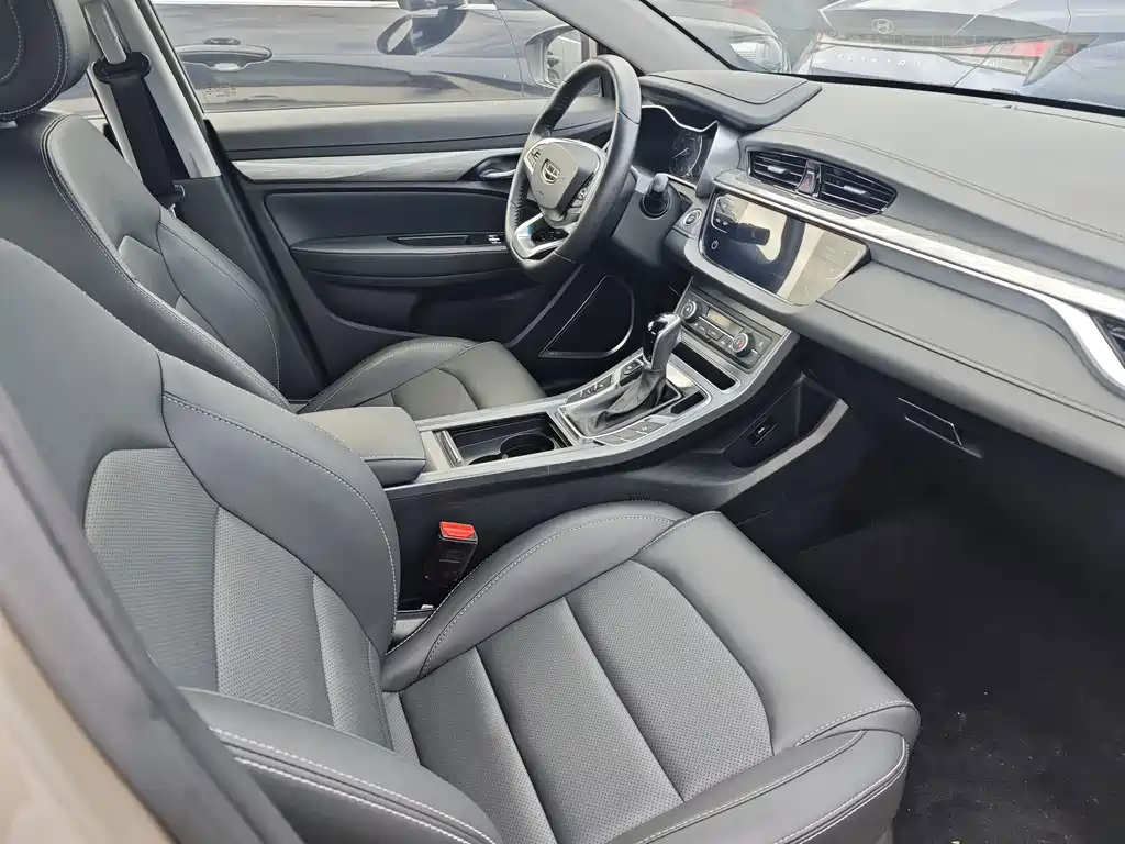 Geely Emgrand — миниатюра 10