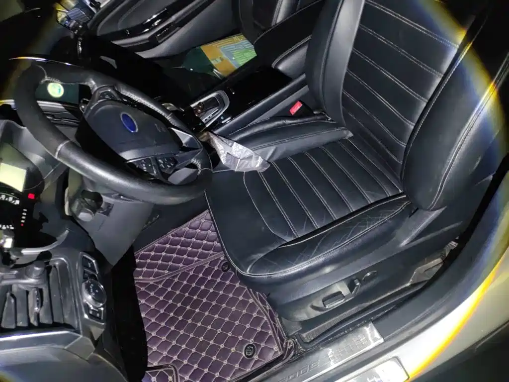 Ford Edge — миниатюра 11