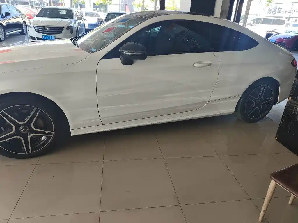 Mercedes-Benz C-Class (Import) — миниатюра 5