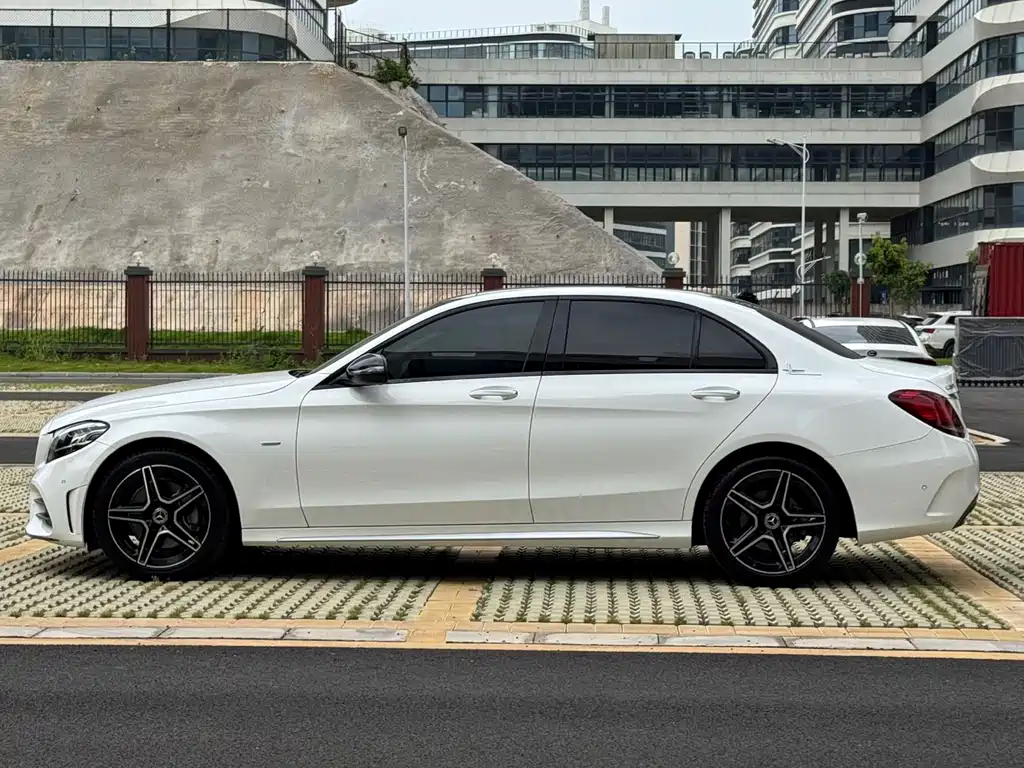 Mercedes-Benz C-Class — миниатюра 54
