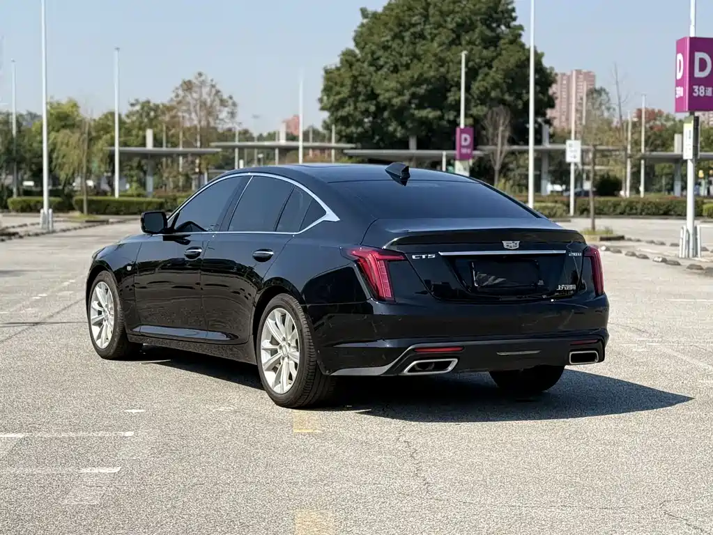 Cadillac CT5 — миниатюра 7