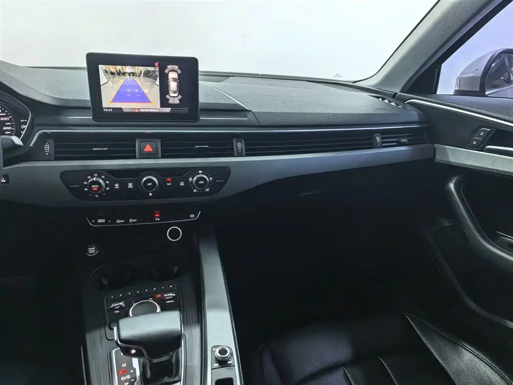 Audi A4L — миниатюра 10