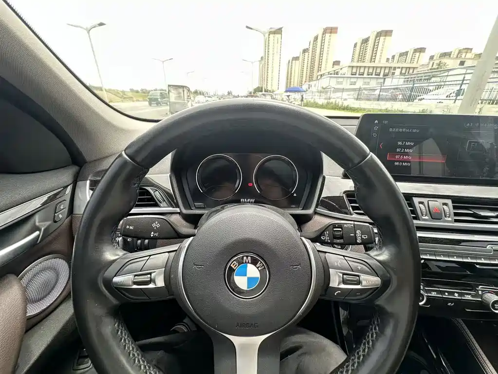 BMW X1 — миниатюра 9