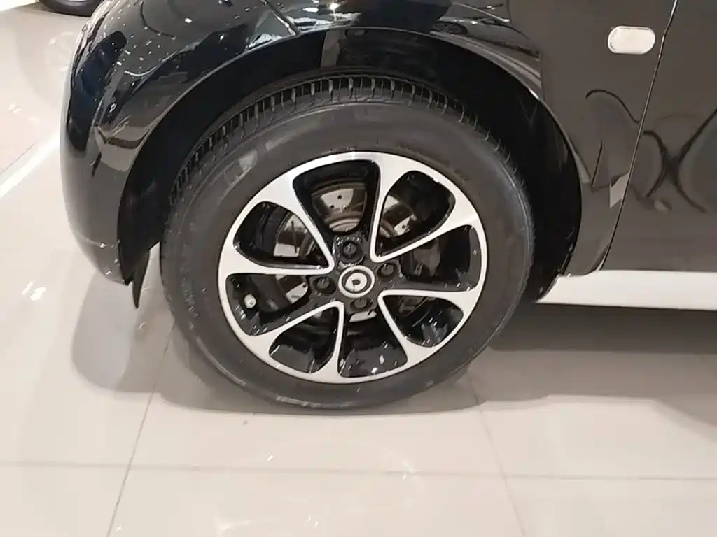 smart Smart Fortwo — миниатюра 23