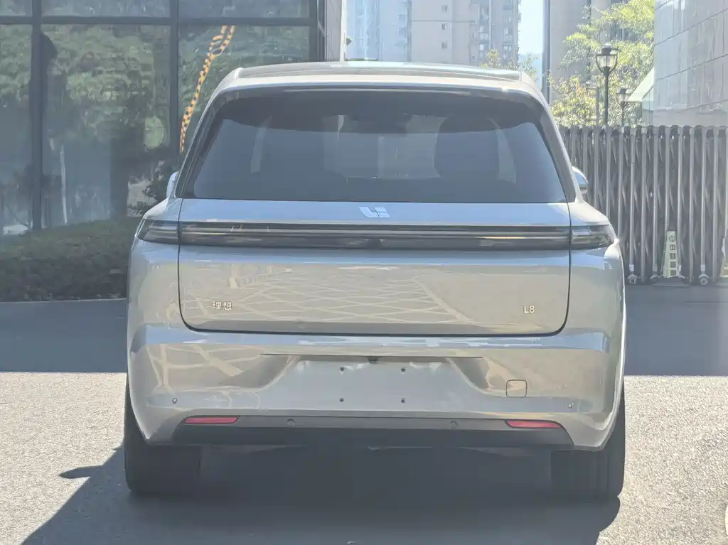 Li Auto Li L8 — миниатюра 3