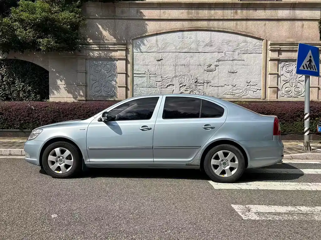 Skoda Octavia — миниатюра 7