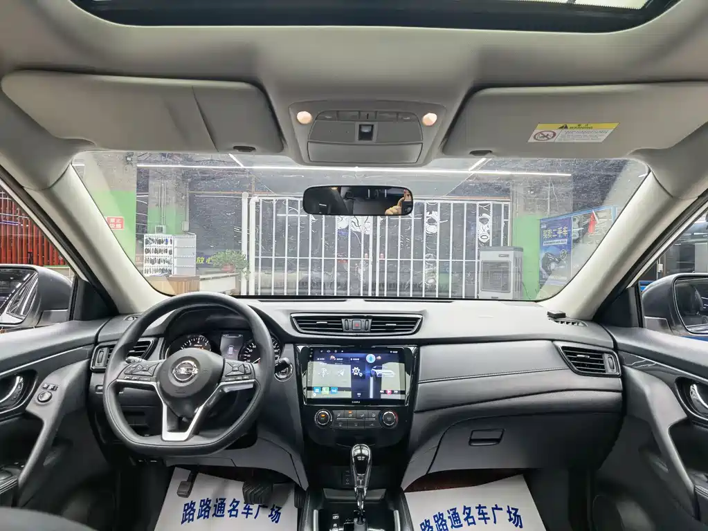 Nissan X-Trail — миниатюра 7