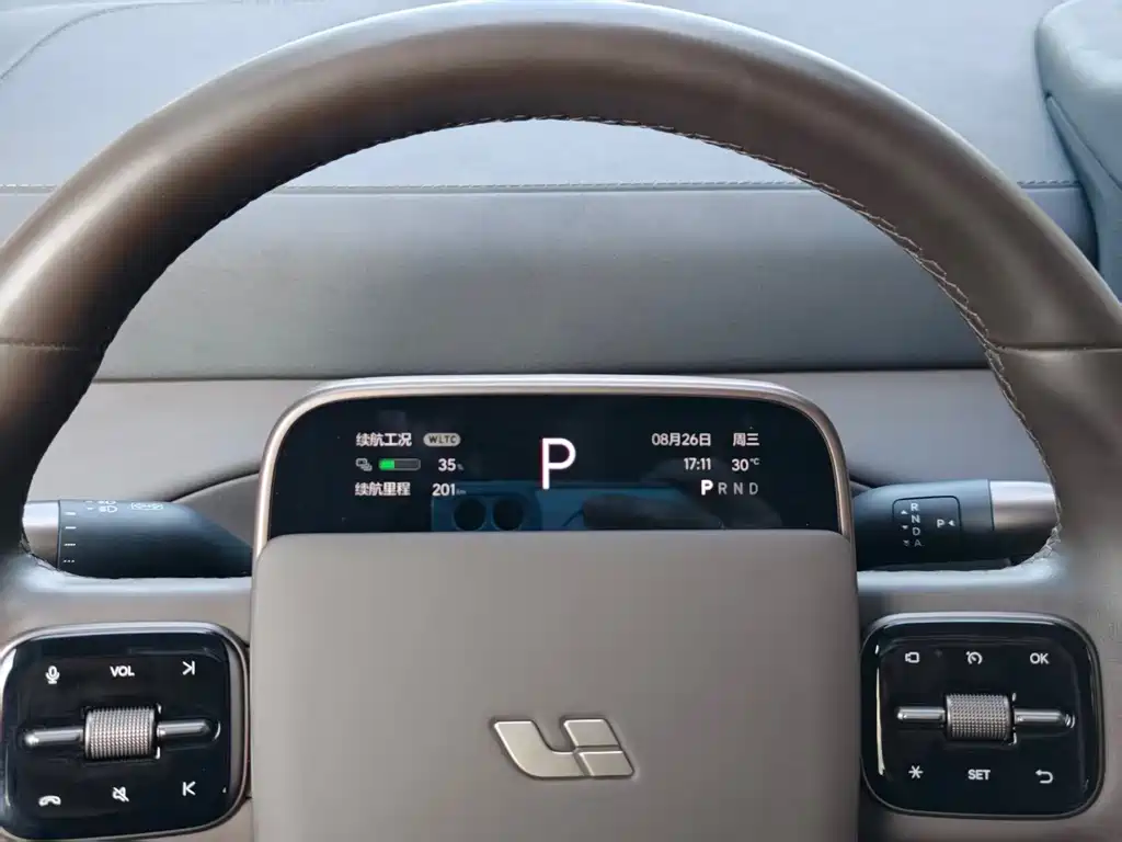 Li Auto Li MEGA — миниатюра 14
