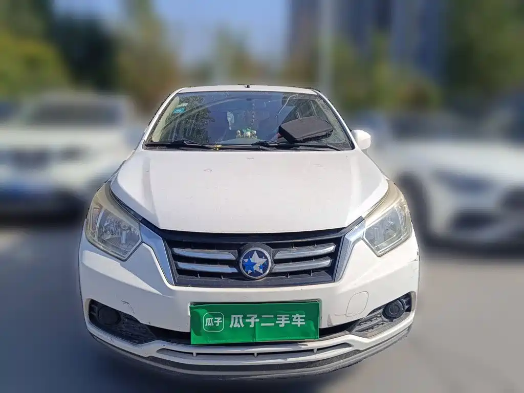 Venucia R50 — миниатюра 2