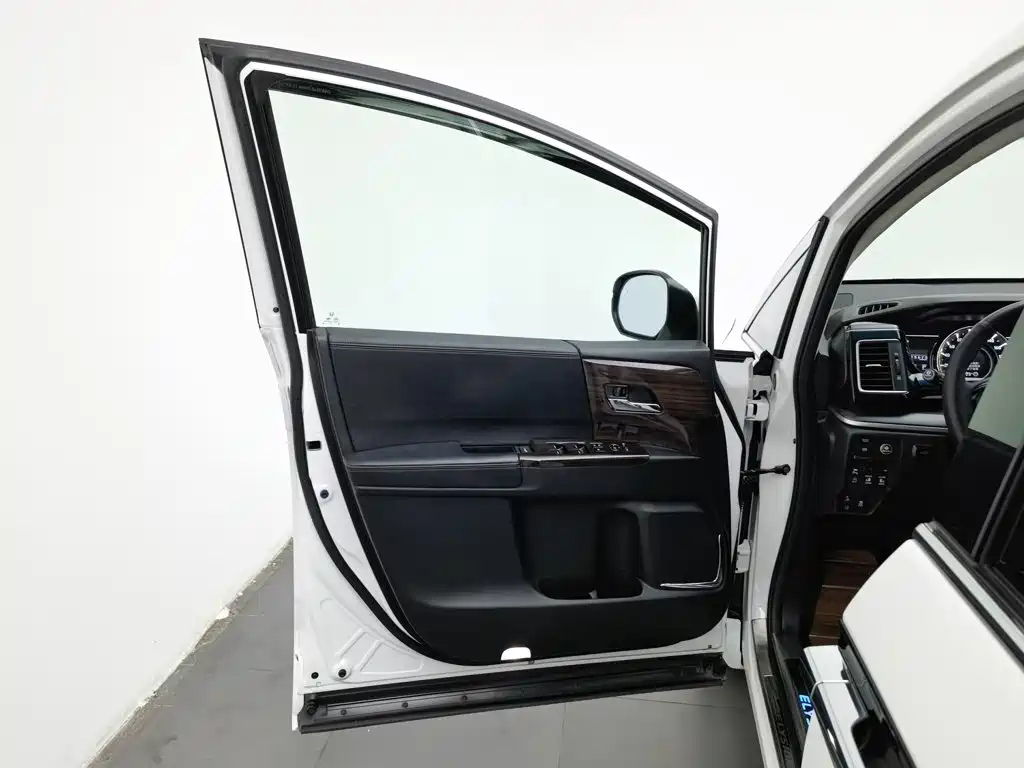 Honda Elysion — миниатюра 8