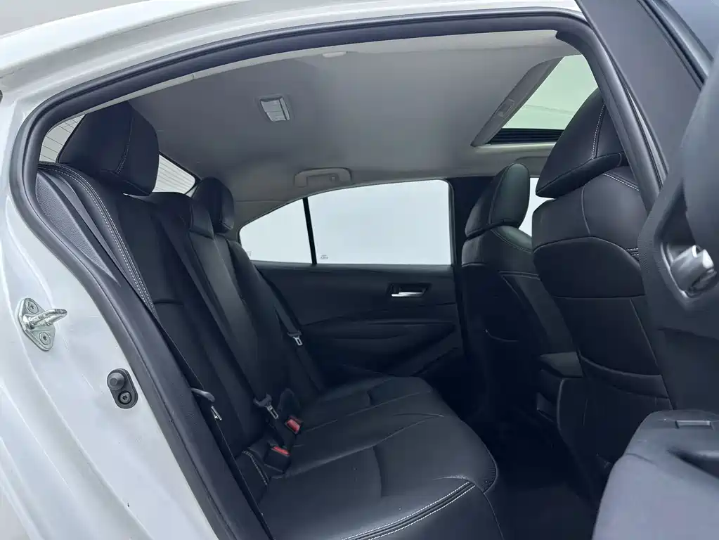 Toyota Corolla — миниатюра 10