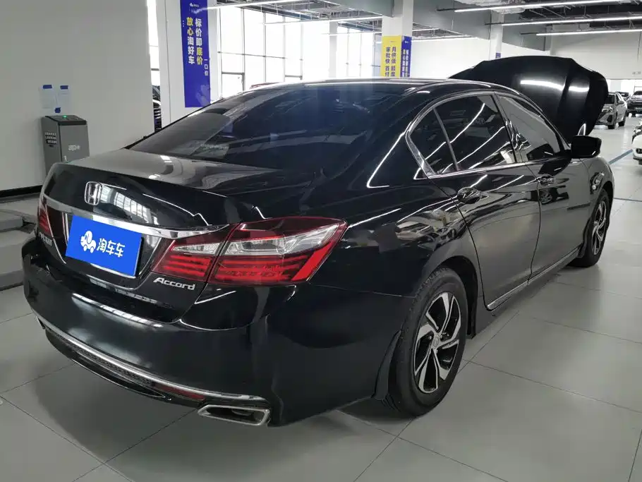Honda Accord — миниатюра 3