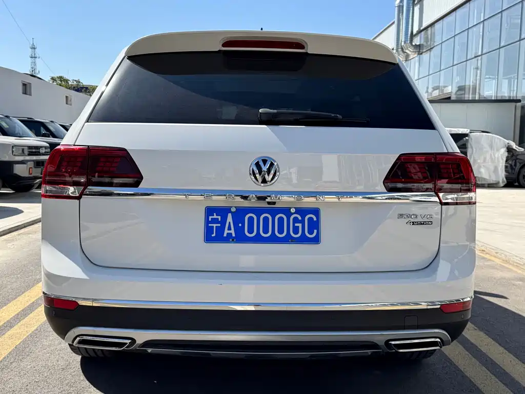 Volkswagen Teramont — миниатюра 6