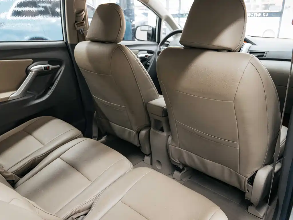 Toyota Verso — миниатюра 20