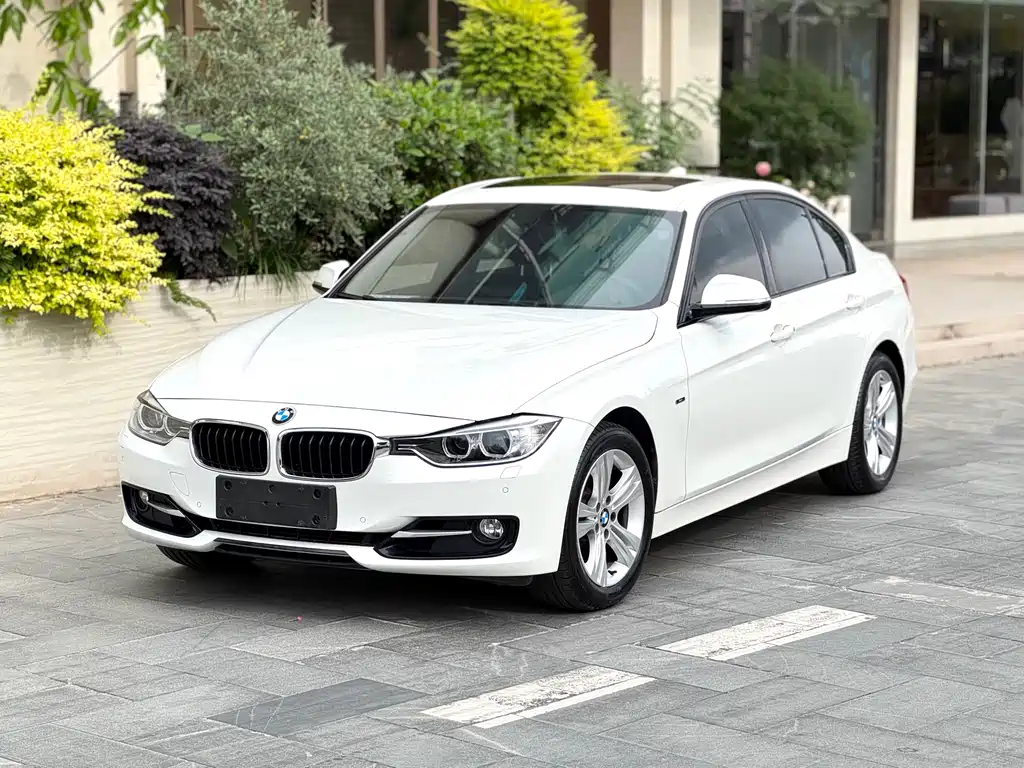 BMW 3 Series (Import) 2013