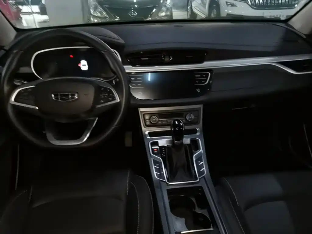 Geely Emgrand — миниатюра 10