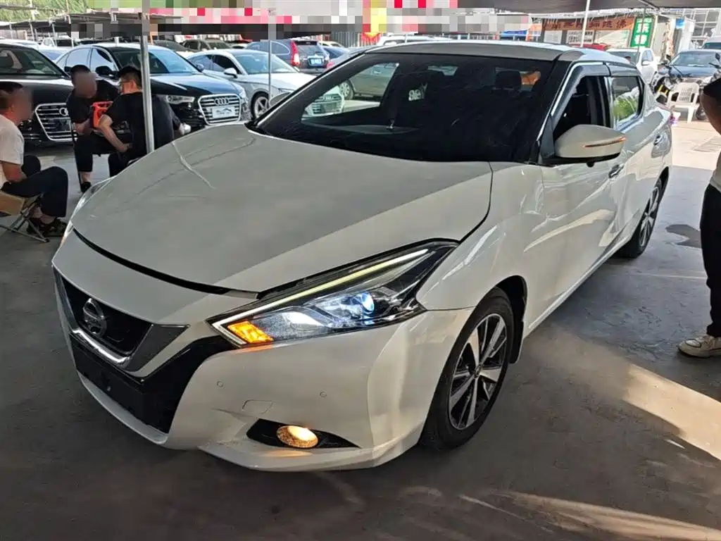 Nissan Bluebird 2019