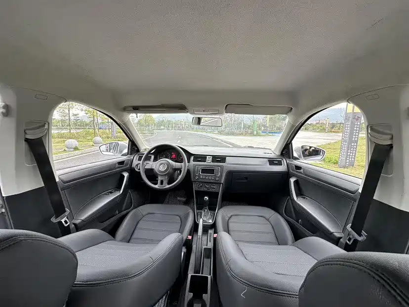 Volkswagen Santana — миниатюра 27