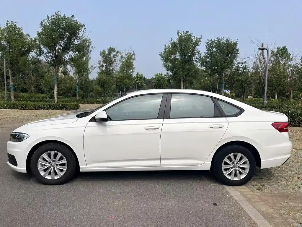 Volkswagen Lavida — миниатюра 8