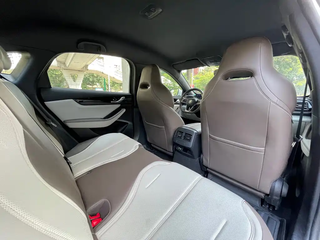BYD Qin PLUS — миниатюра 8